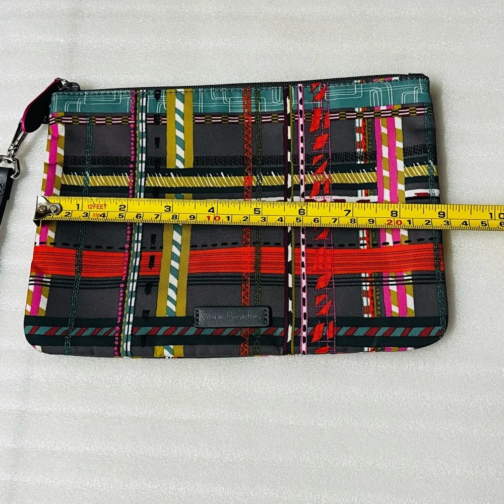 Vera Bradley Midtown City Plaid Nylon Wristlet Pouch Clutch - Makeup Bag
